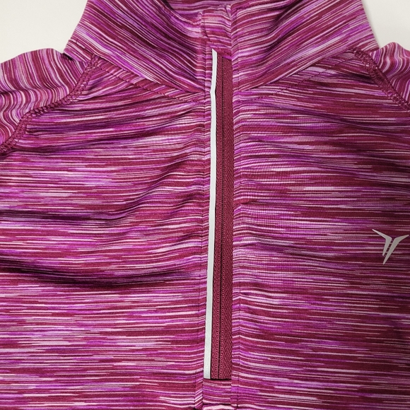 Old Navy Active Magenta Thumb Hole Half Zip Pullover Small - Picture 4 of 6